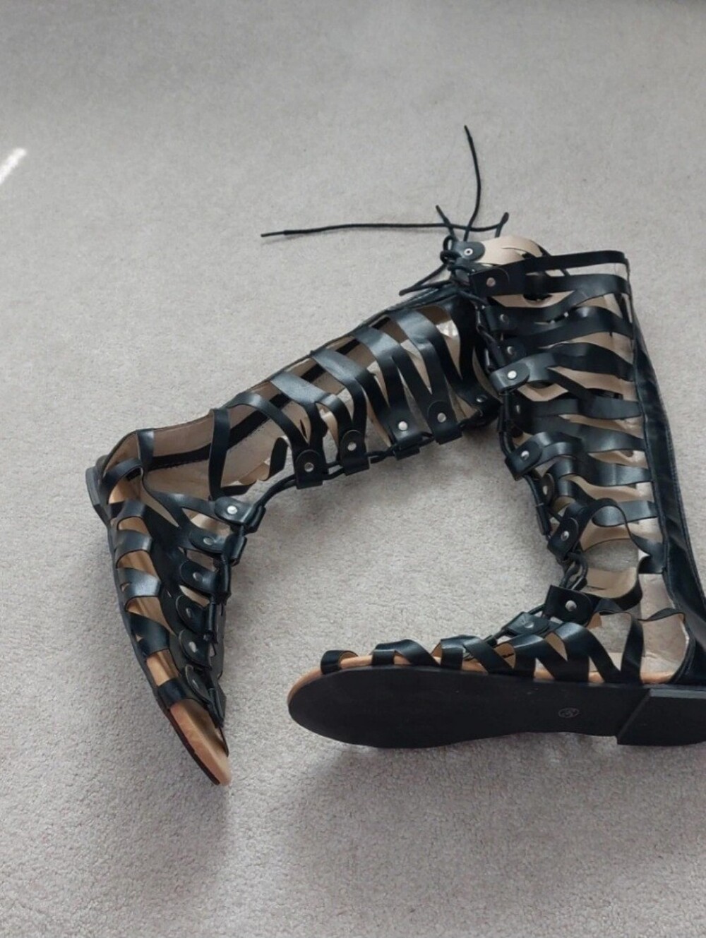 Gladiator Lace-Up Knee-High Sandals - Black